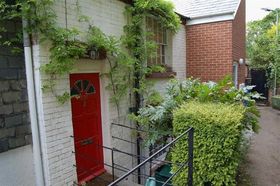 1 bedroom Property t...